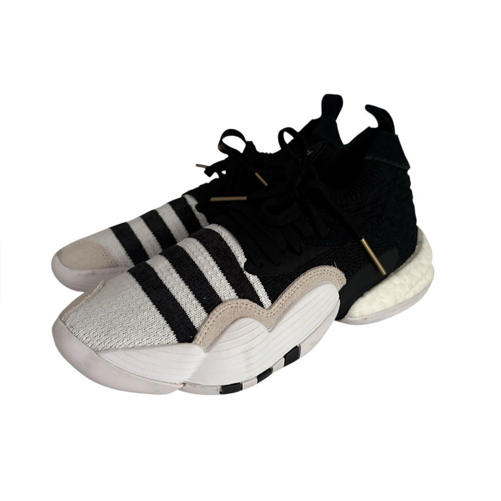Adidas Trae Young 2
Casual Basketball Shoe Black White H06477 EUC